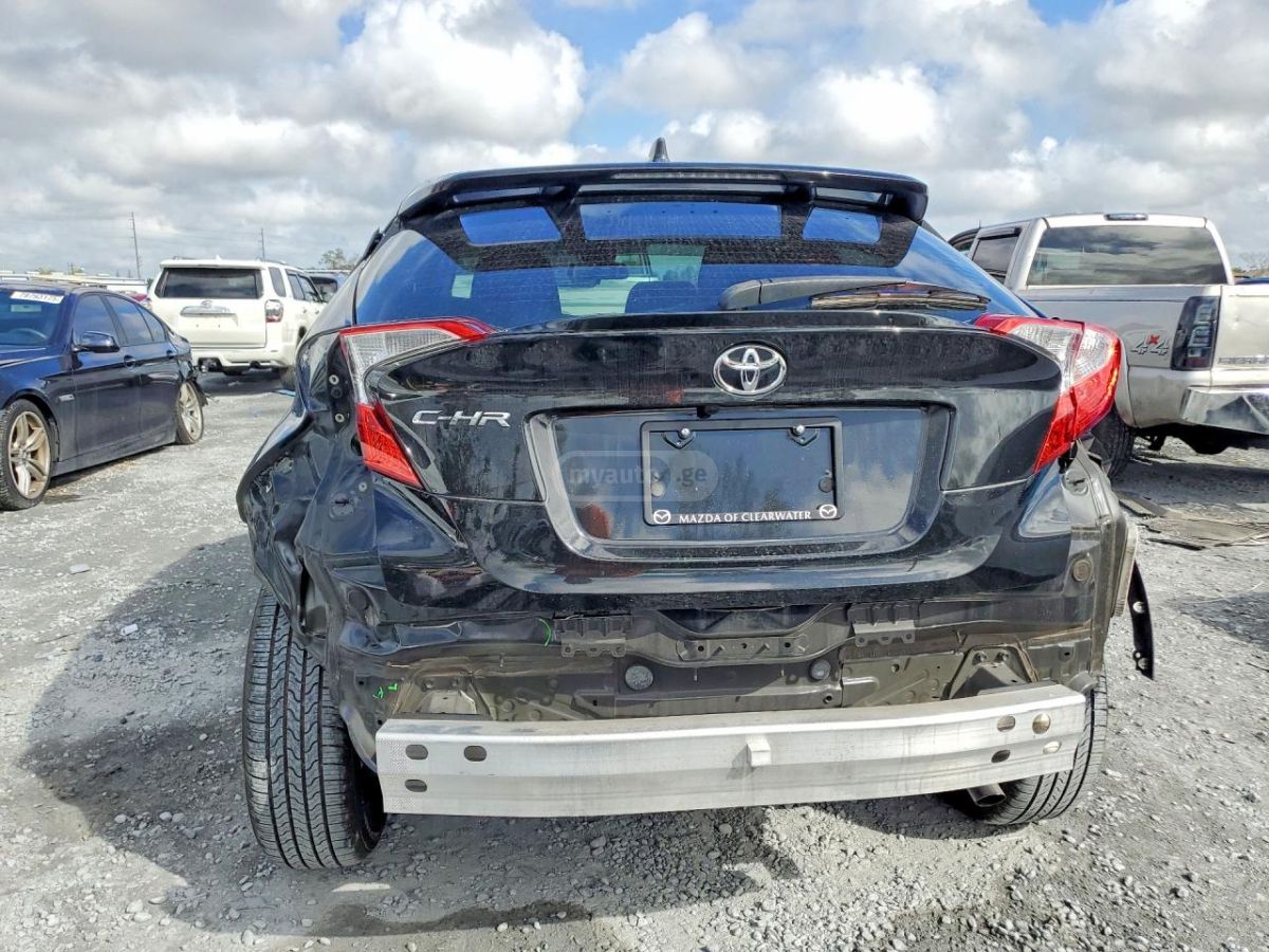 Toyota CHR - фото 6