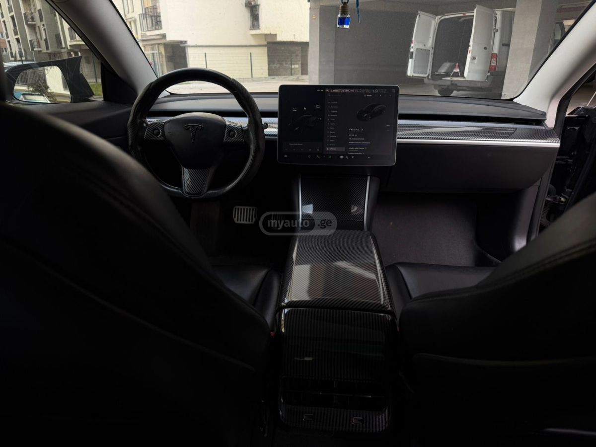 Tesla Model 3 - фото 7