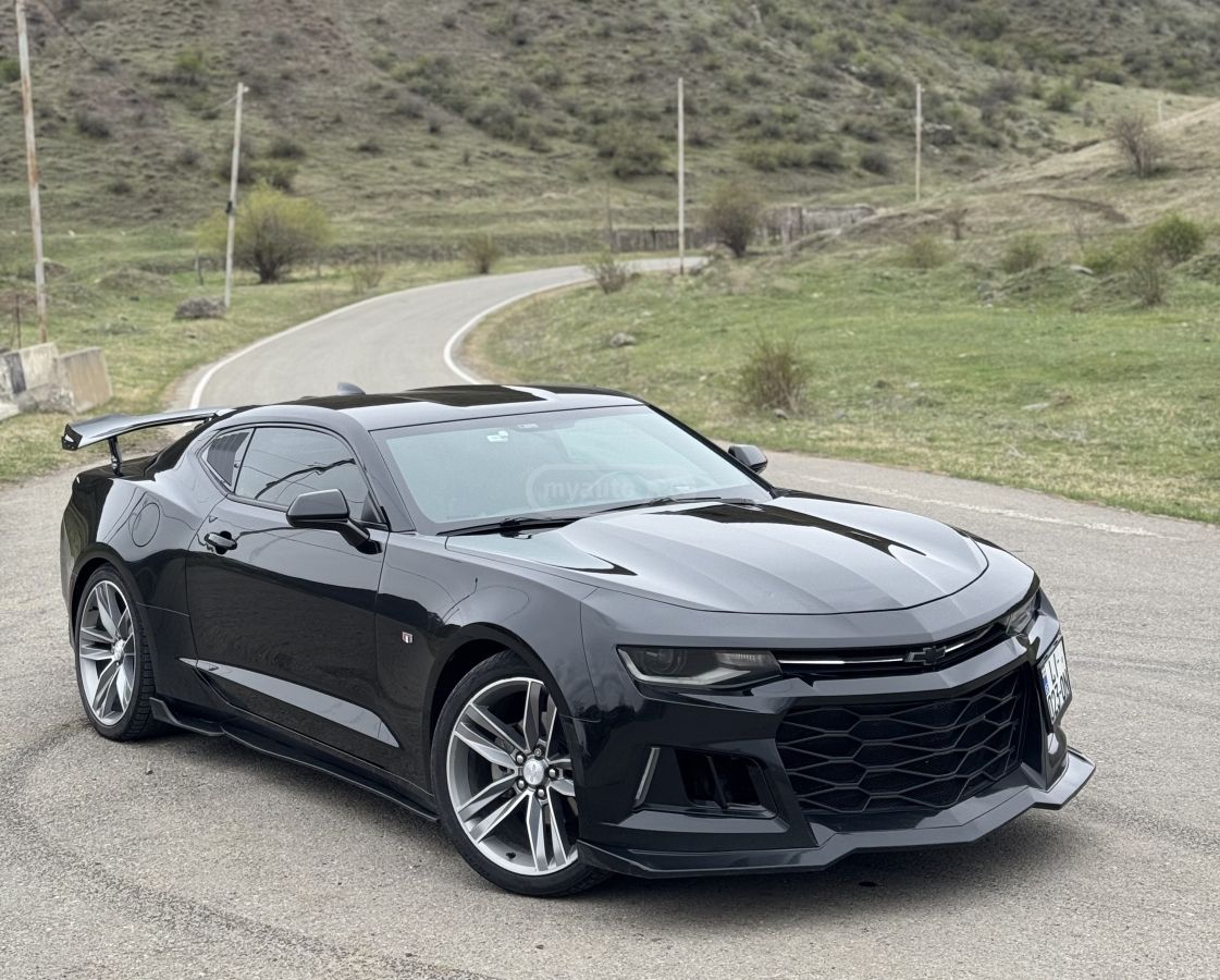 Chevrolet Camaro - фото 1