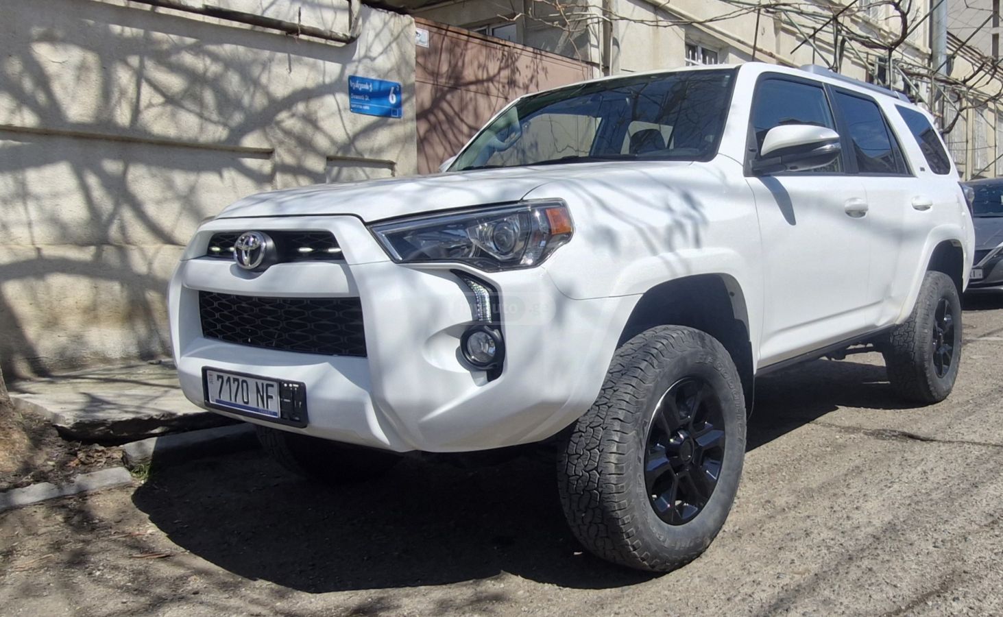 Toyota 4 Runner - фото 11