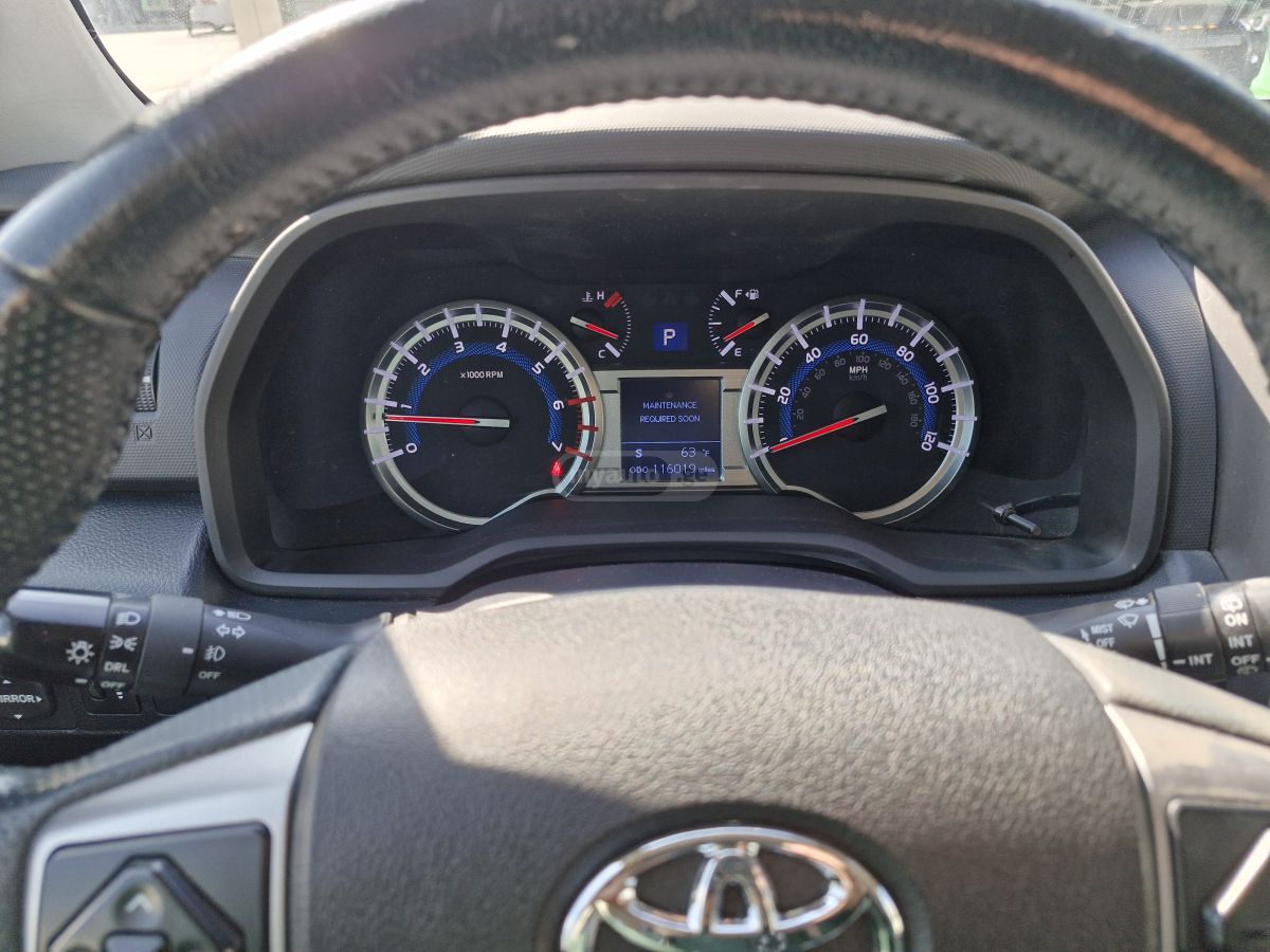 Toyota 4 Runner - фото 7