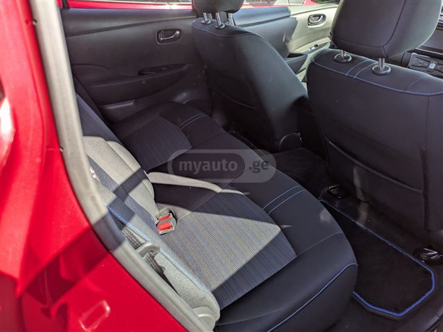 Nissan Leaf - фото 11
