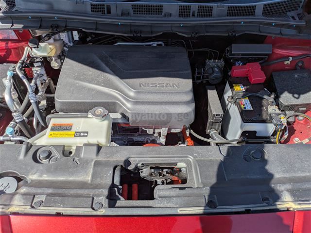 Nissan Leaf - фото 6
