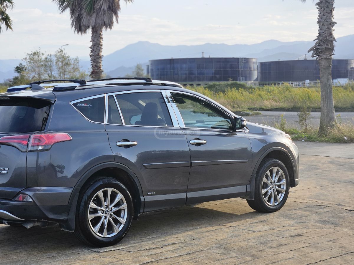 Toyota RAV 4 - фото 11