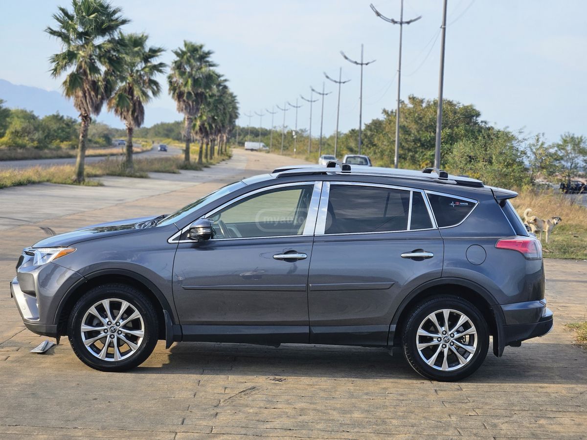 Toyota RAV 4 - фото 9