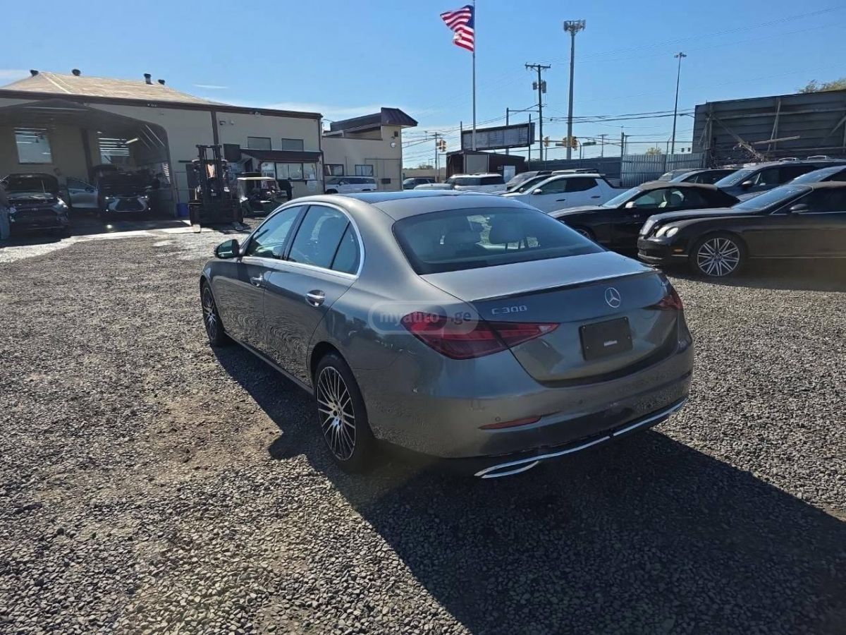 Mercedes-Benz C 300 2025 — миниатюра 2