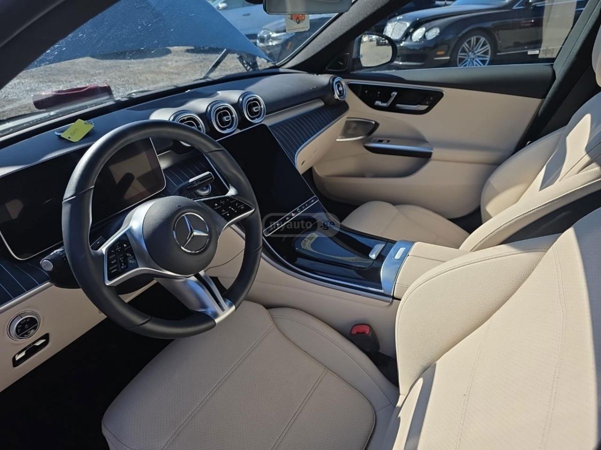 Mercedes-Benz C 300 2025 — миниатюра 9