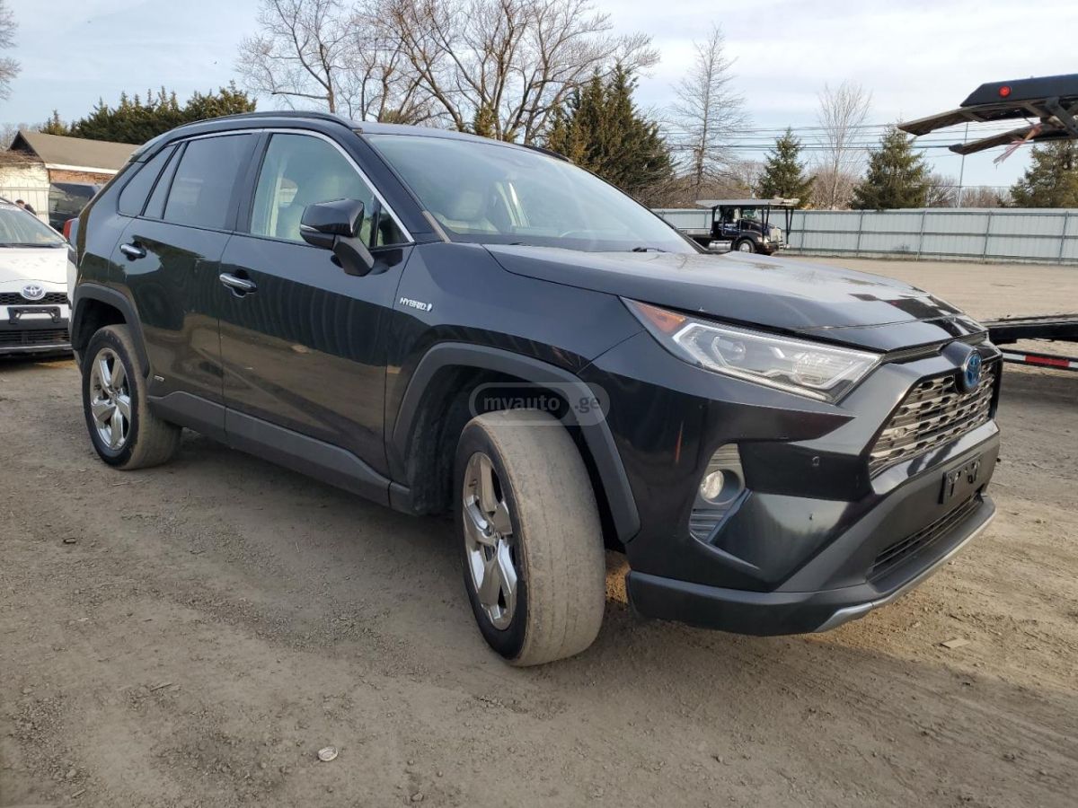 Toyota RAV 4 - фото 2