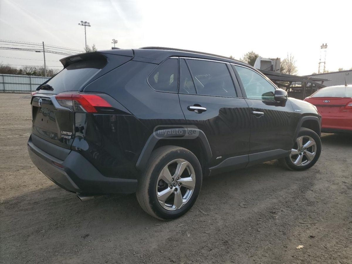 Toyota RAV 4 - фото 3