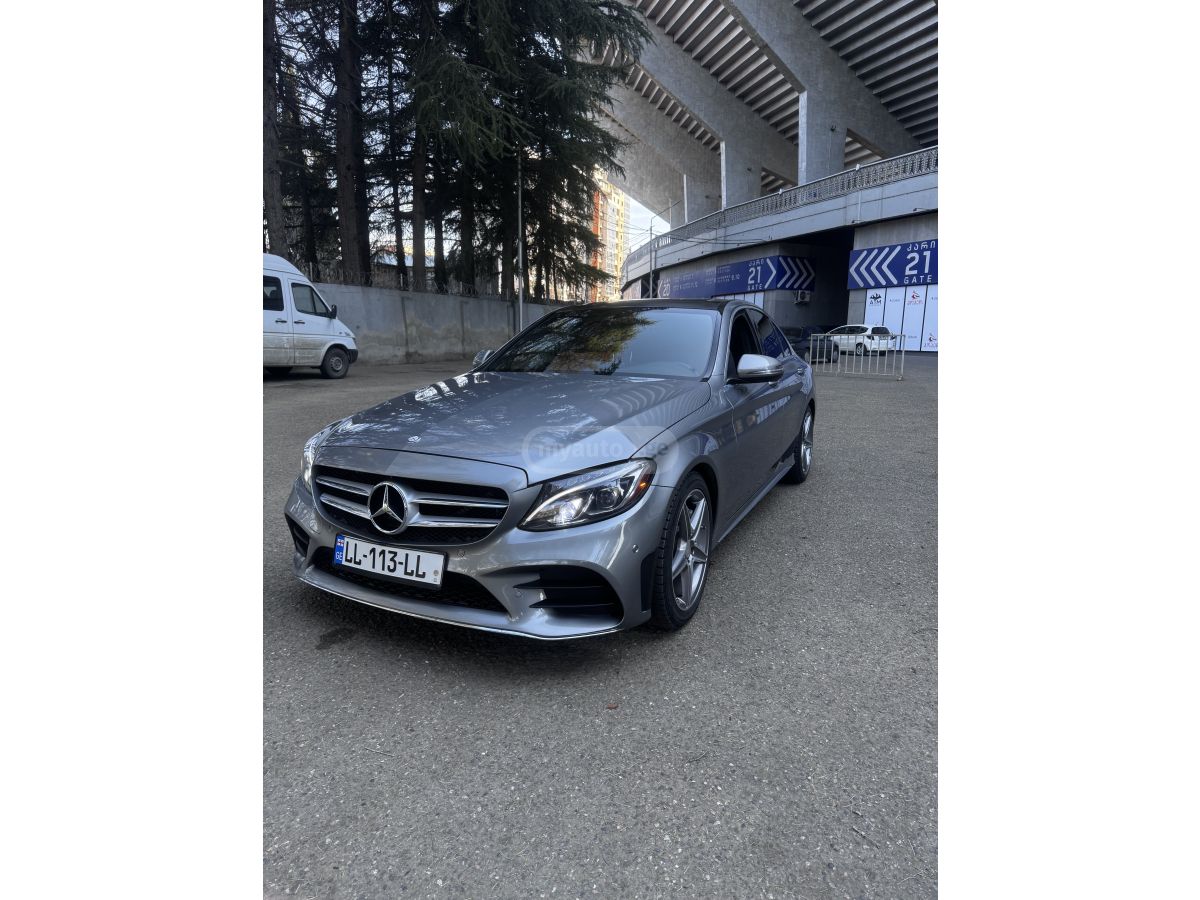 Mercedes-Benz C 300 - фото 1