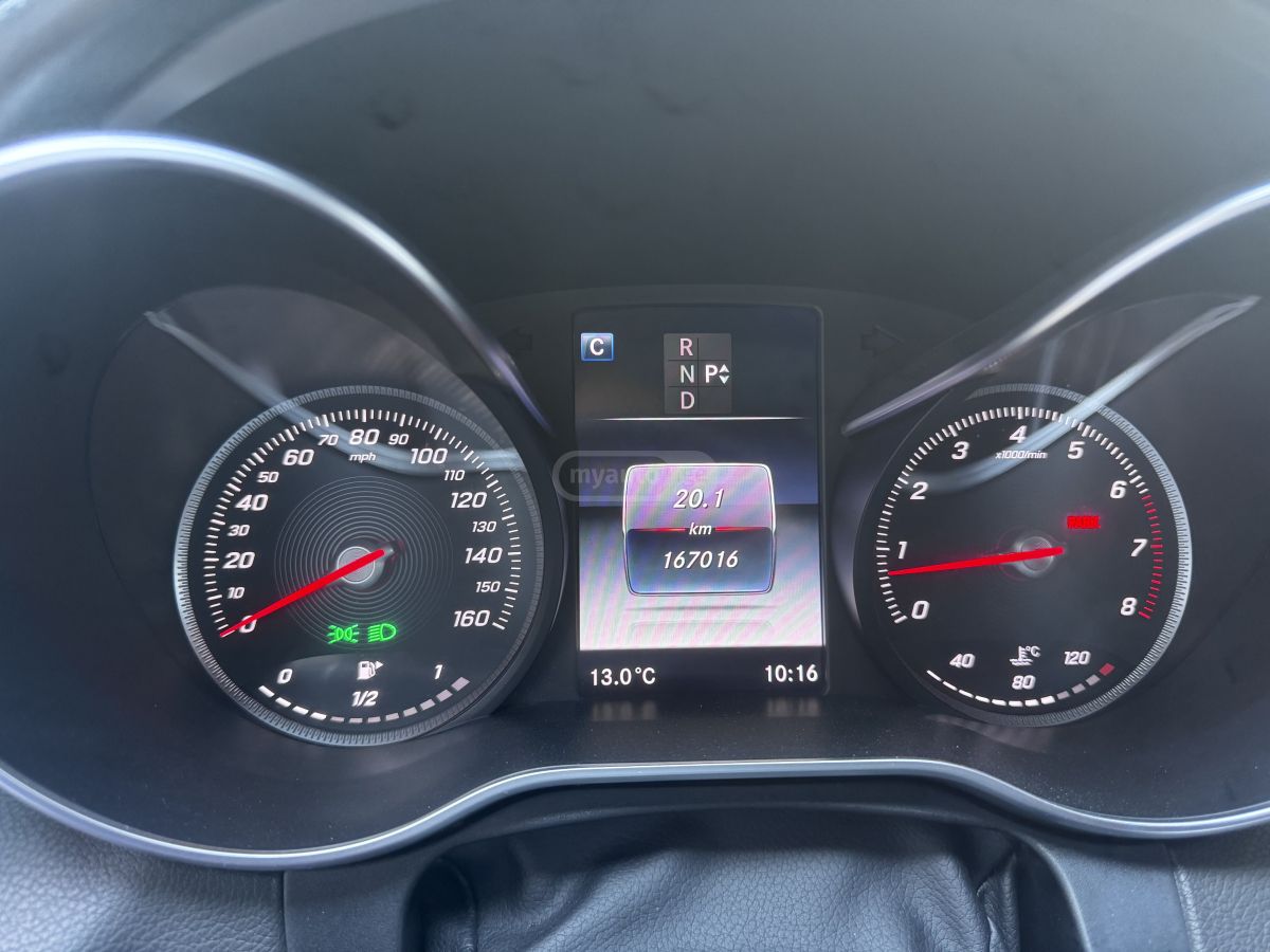 Mercedes-Benz C 300 - фото 2