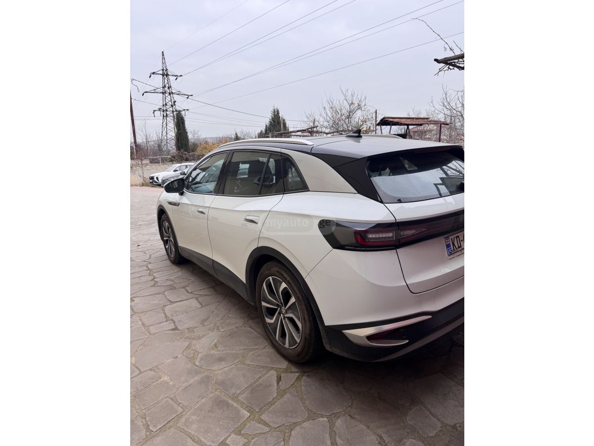 Volkswagen ID 4 - фото 10