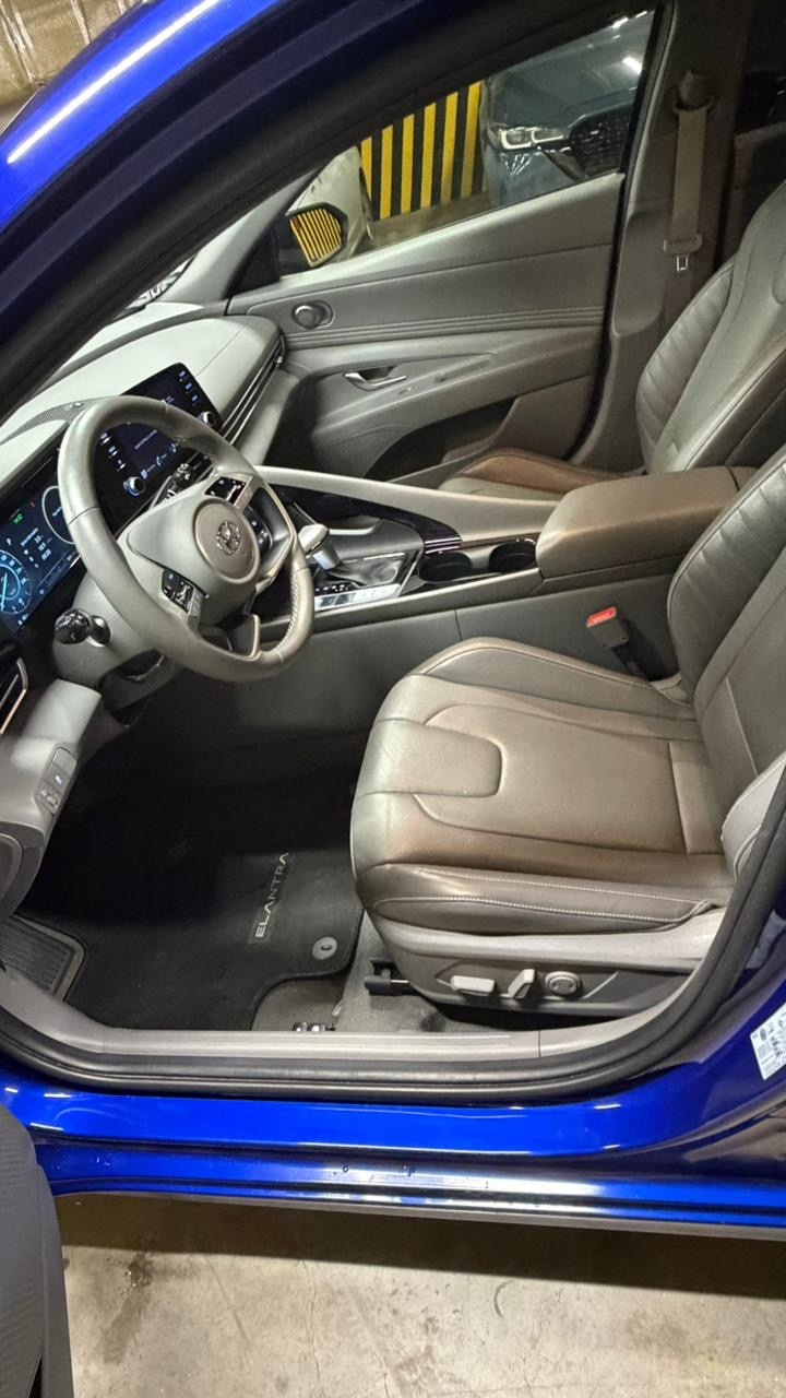 Hyundai Elantra - фото 3