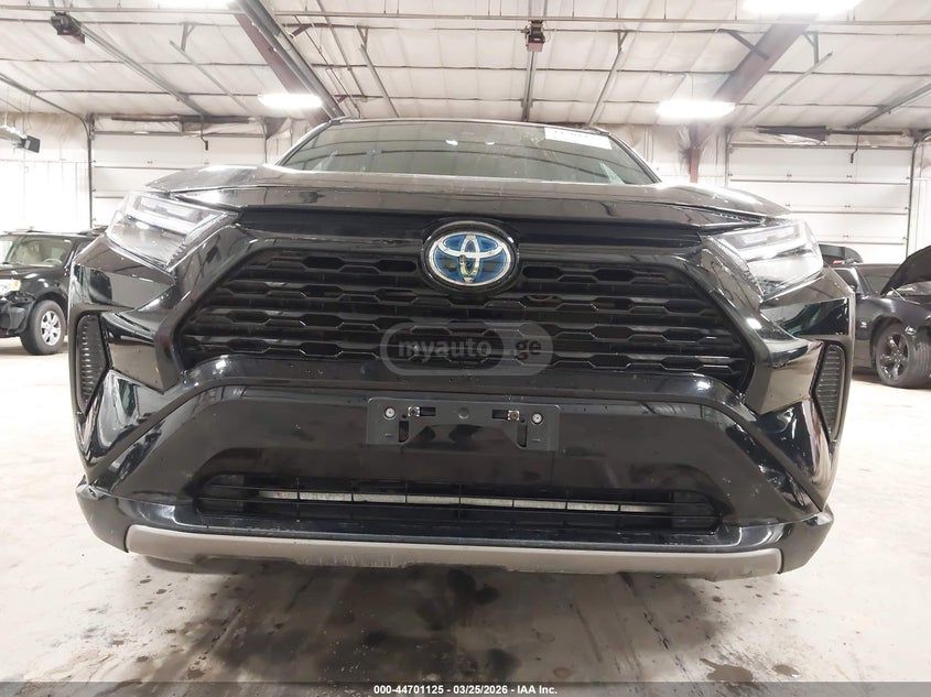 Toyota RAV 4 - фото 5