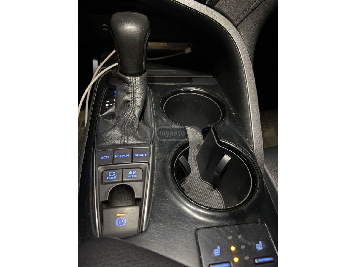 Toyota Camry - фото 10