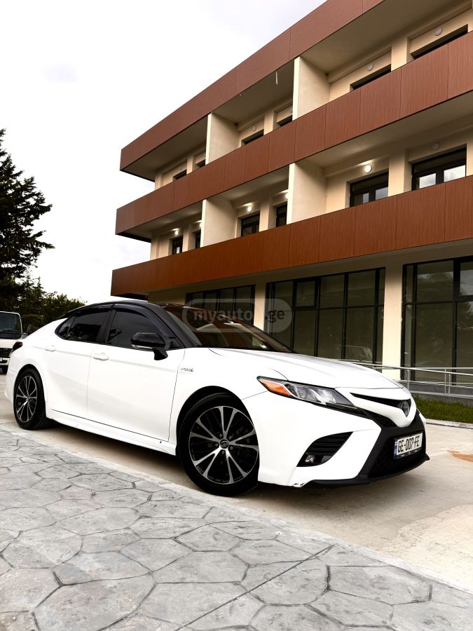 Toyota Camry - фото 6