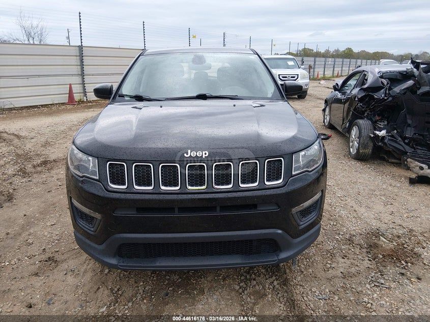Jeep Compass - фото 11