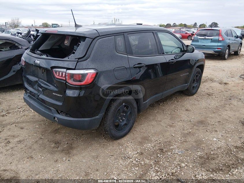 Jeep Compass - фото 4