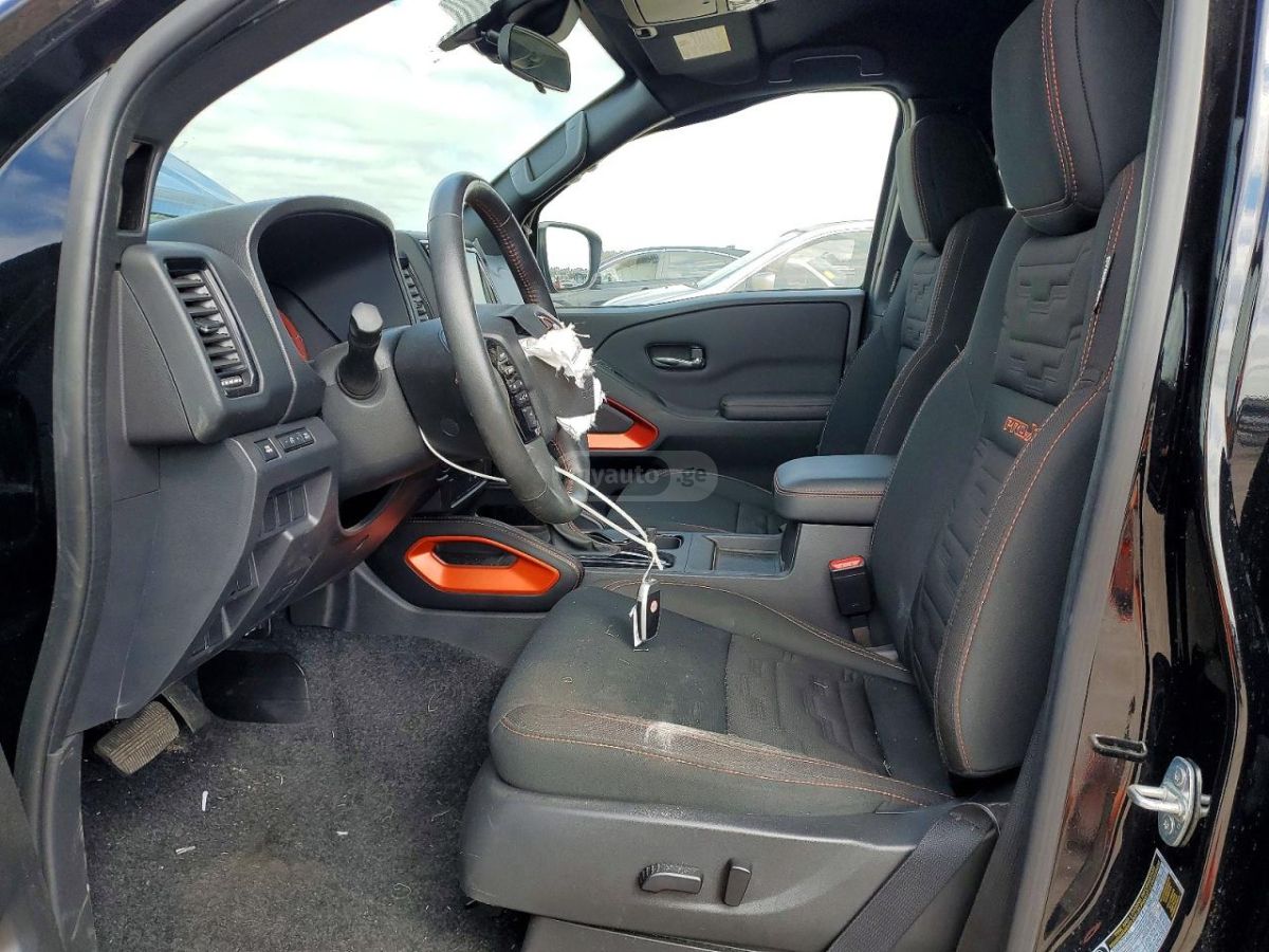 Nissan Frontier 2024 — миниатюра 7