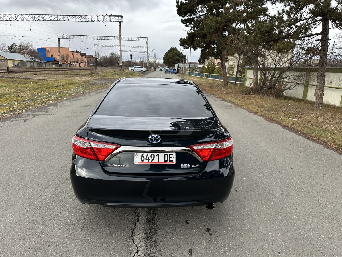 Toyota Camry - фото 5
