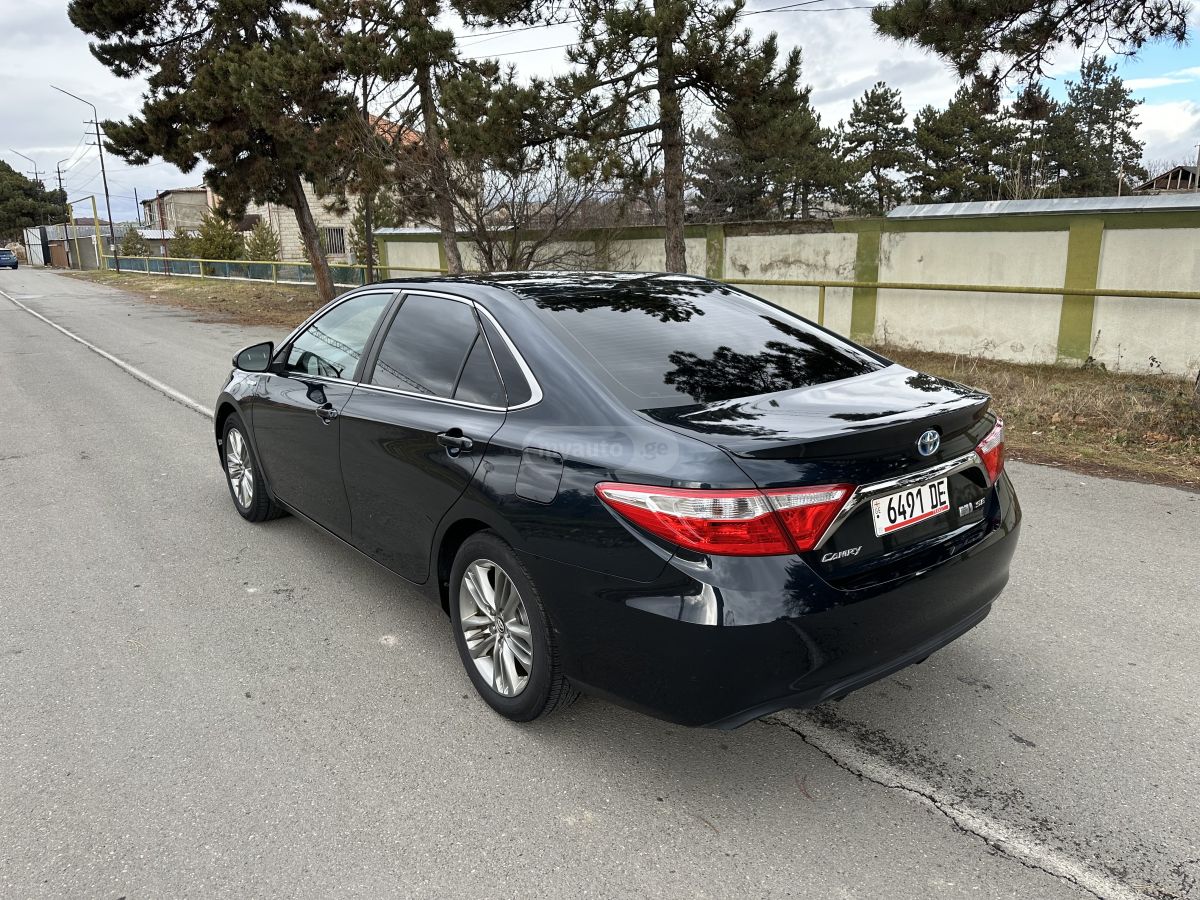 Toyota Camry - фото 6