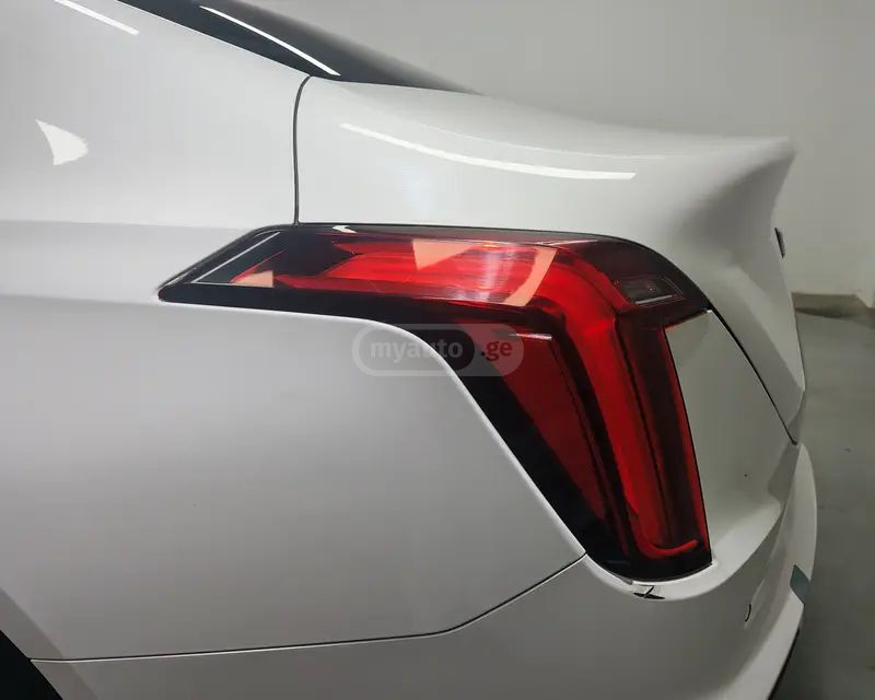 Cadillac CT4 2021 — миниатюра 10