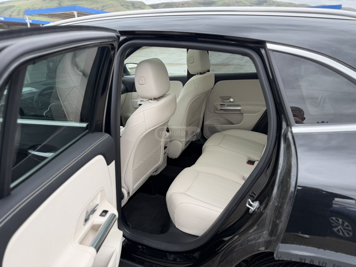 Mercedes-Benz GLA 250 - фото 11