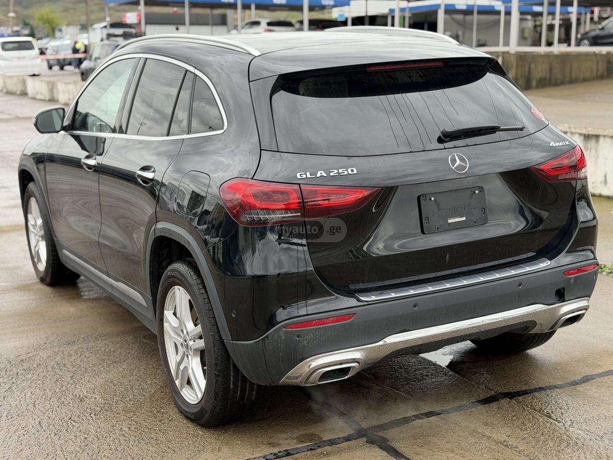 Mercedes-Benz GLA 250 - фото 5