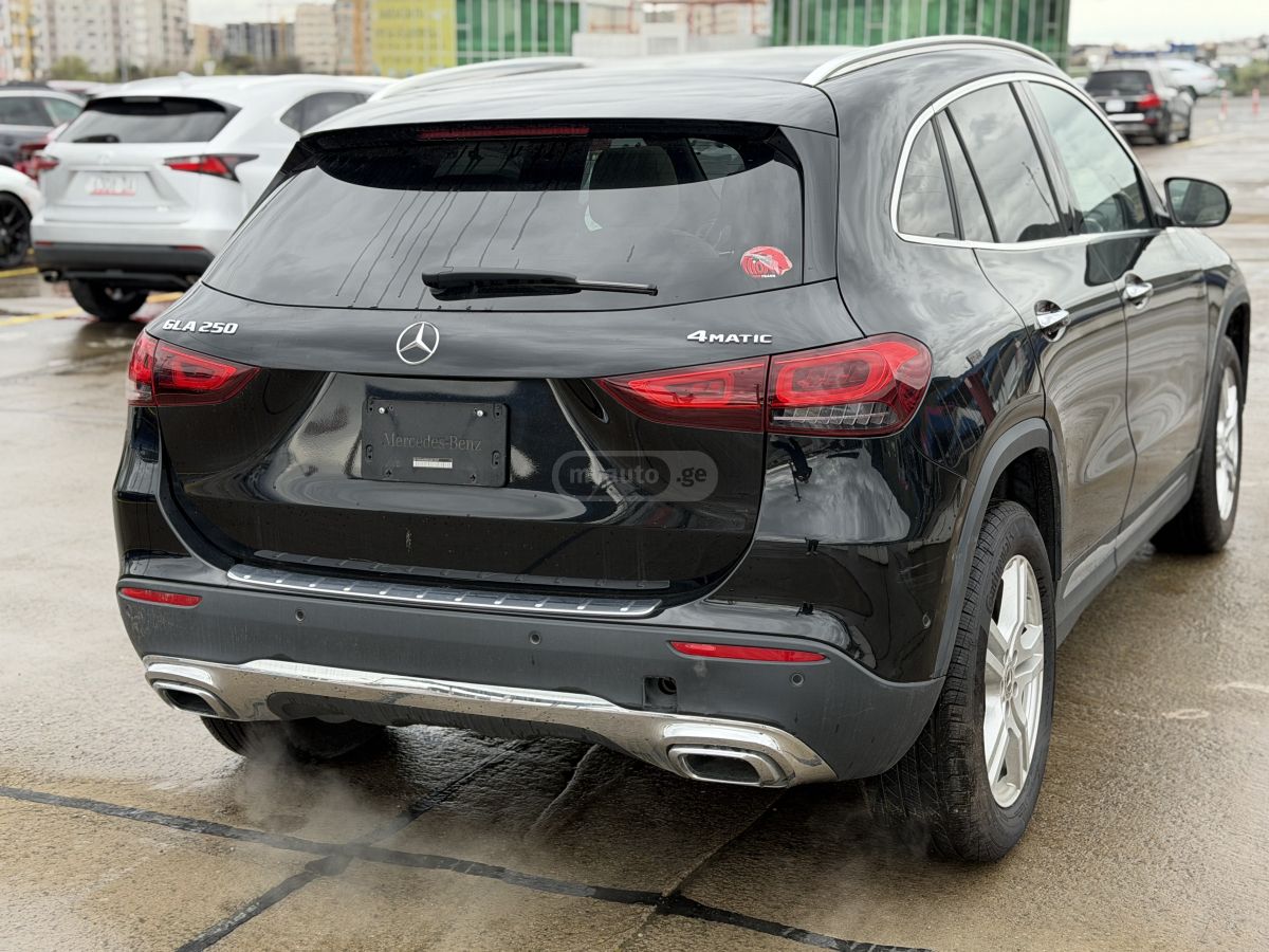 Mercedes-Benz GLA 250 - фото 6
