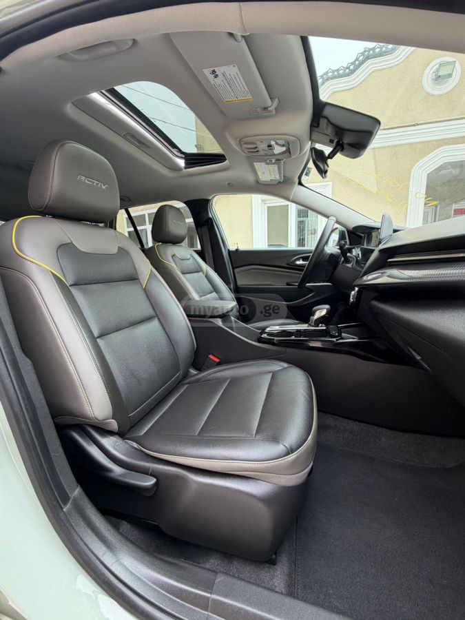 Chevrolet Trax ACTIV Front Wheel Drive Automa 2024 — миниатюра 15