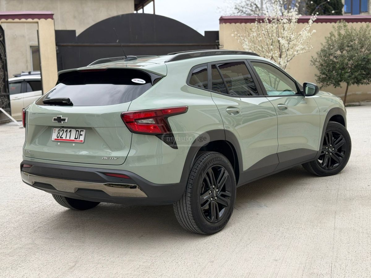 Chevrolet Trax ACTIV Front Wheel Drive Automa 2024 — миниатюра 5