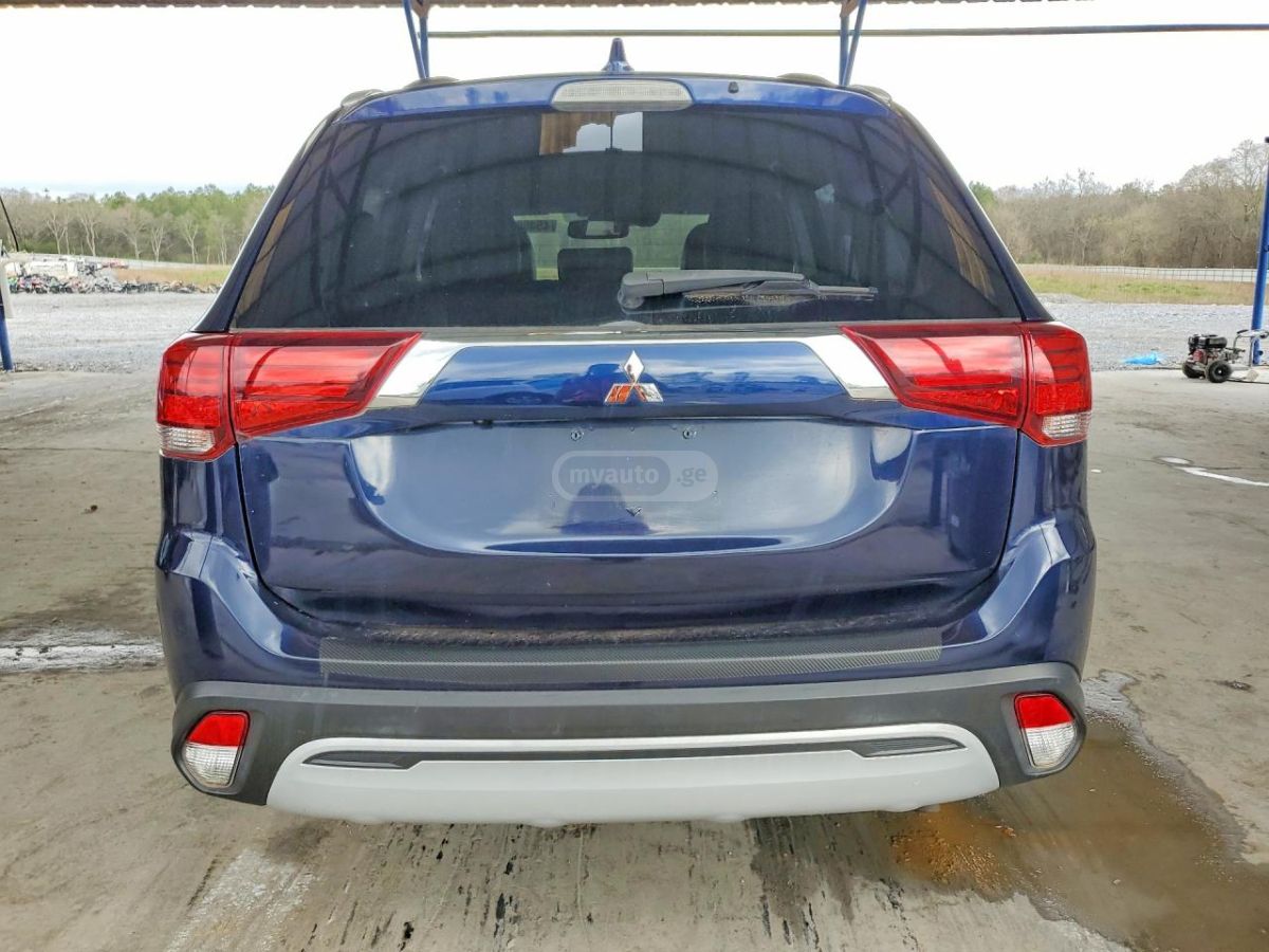 Mitsubishi Outlander - фото 6