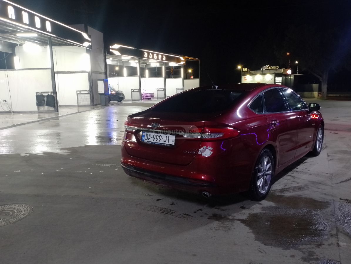 Ford Fusion - фото 2