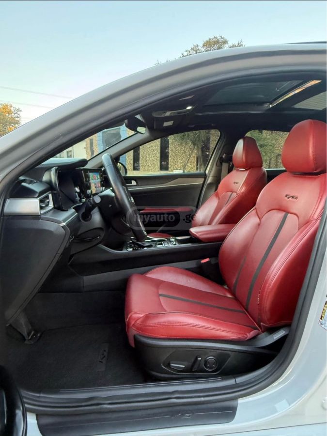 Kia K5 - фото 11