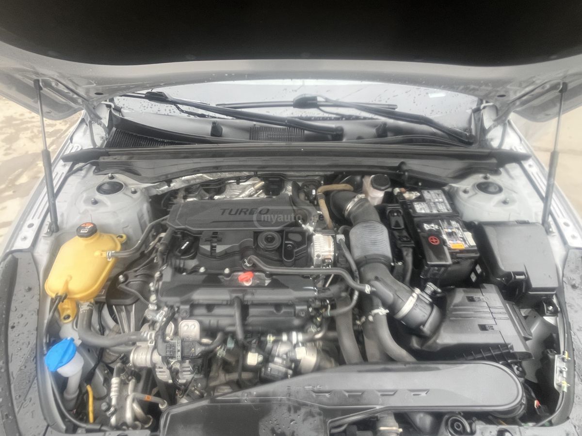 Kia K5 - фото 14