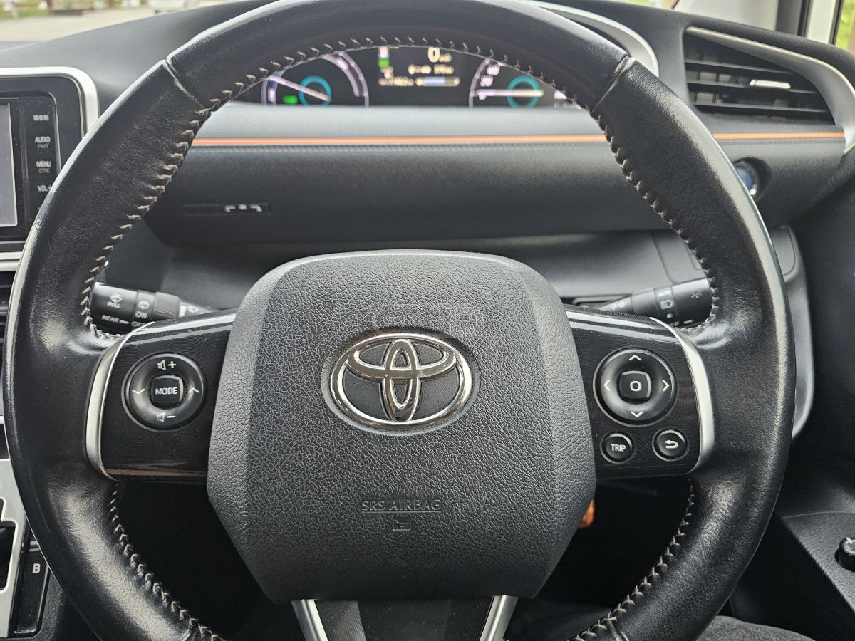 Toyota Noah - фото 14