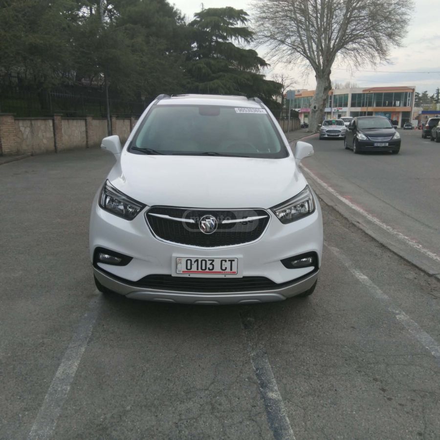 Buick Encore - фото 1