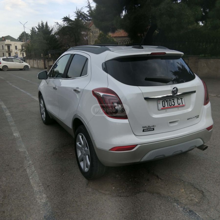 Buick Encore - фото 9