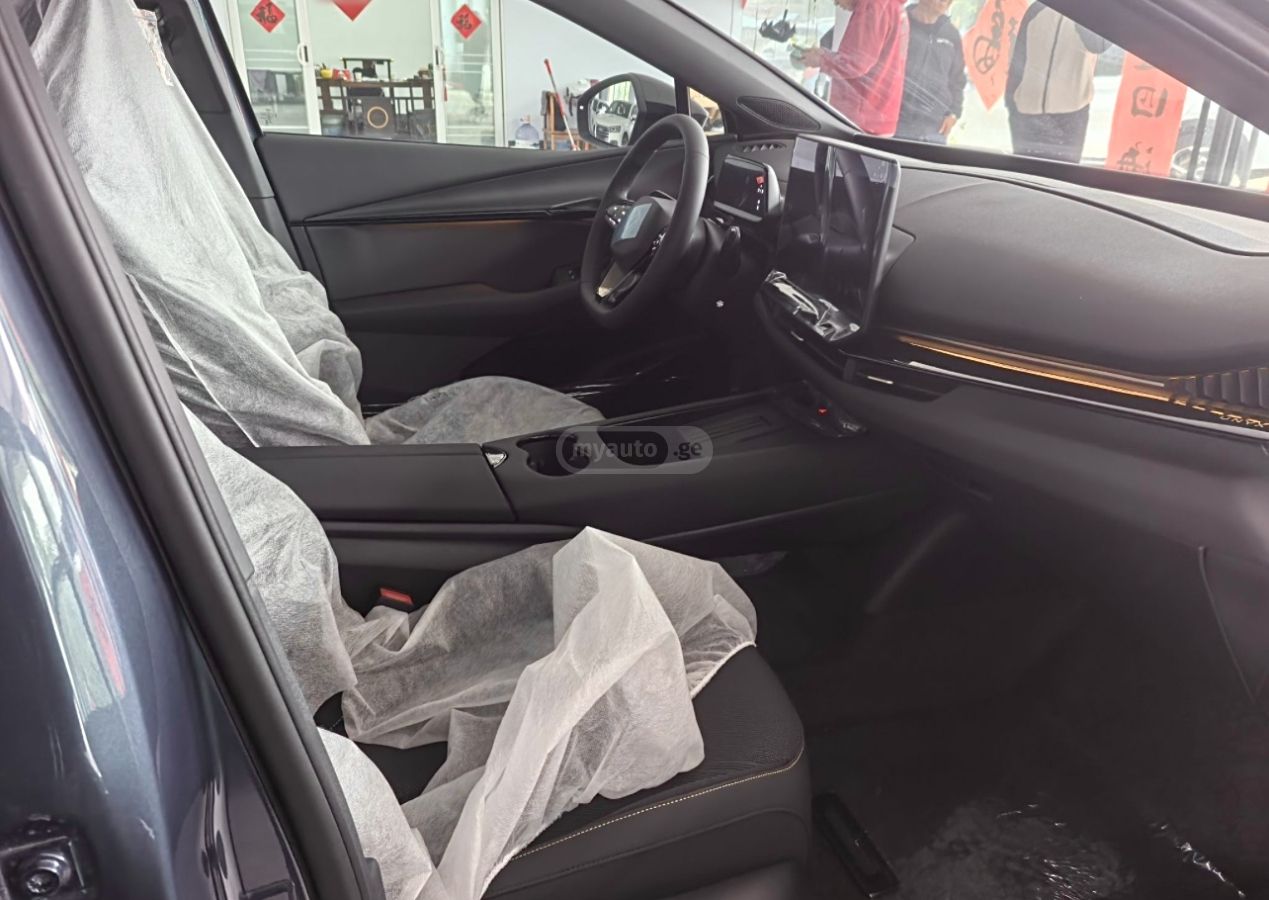 Volkswagen ID. Unyx 2025 — миниатюра 7