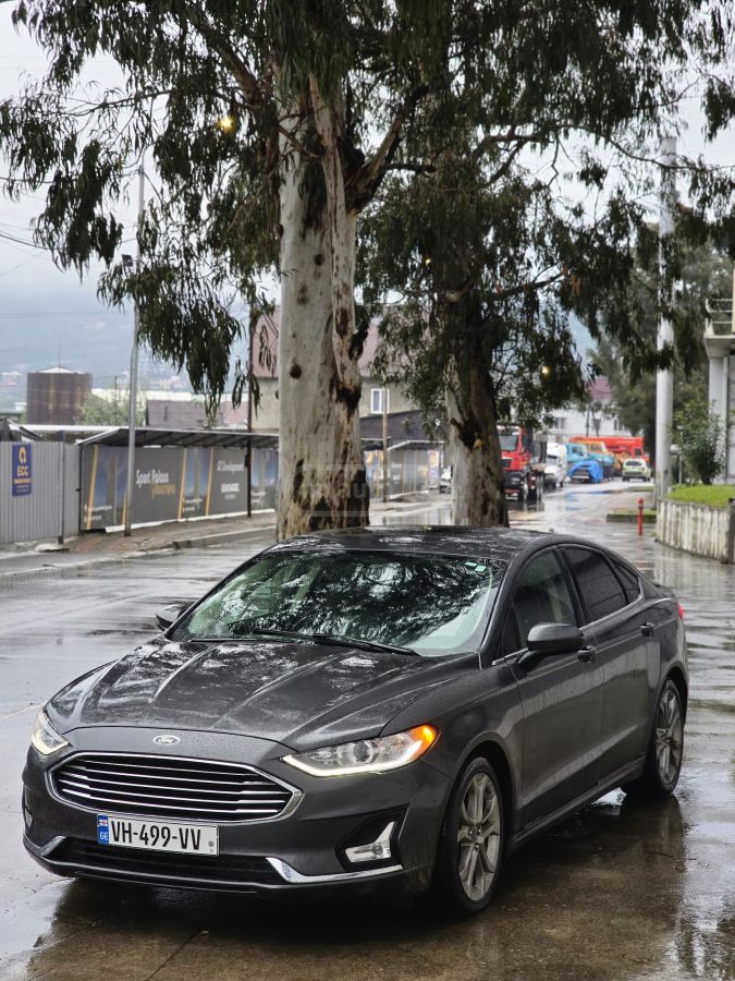 Ford Fusion - фото 3