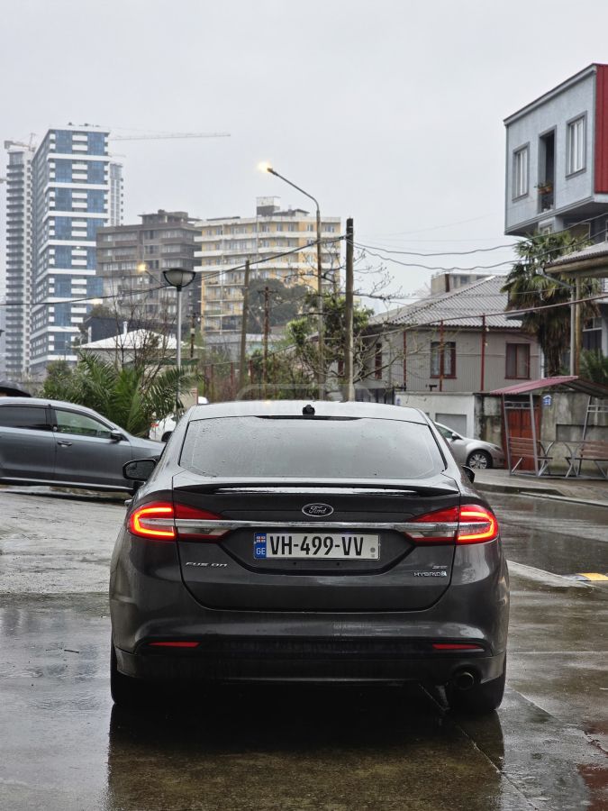 Ford Fusion - фото 5