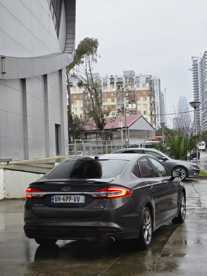 Ford Fusion - фото 6