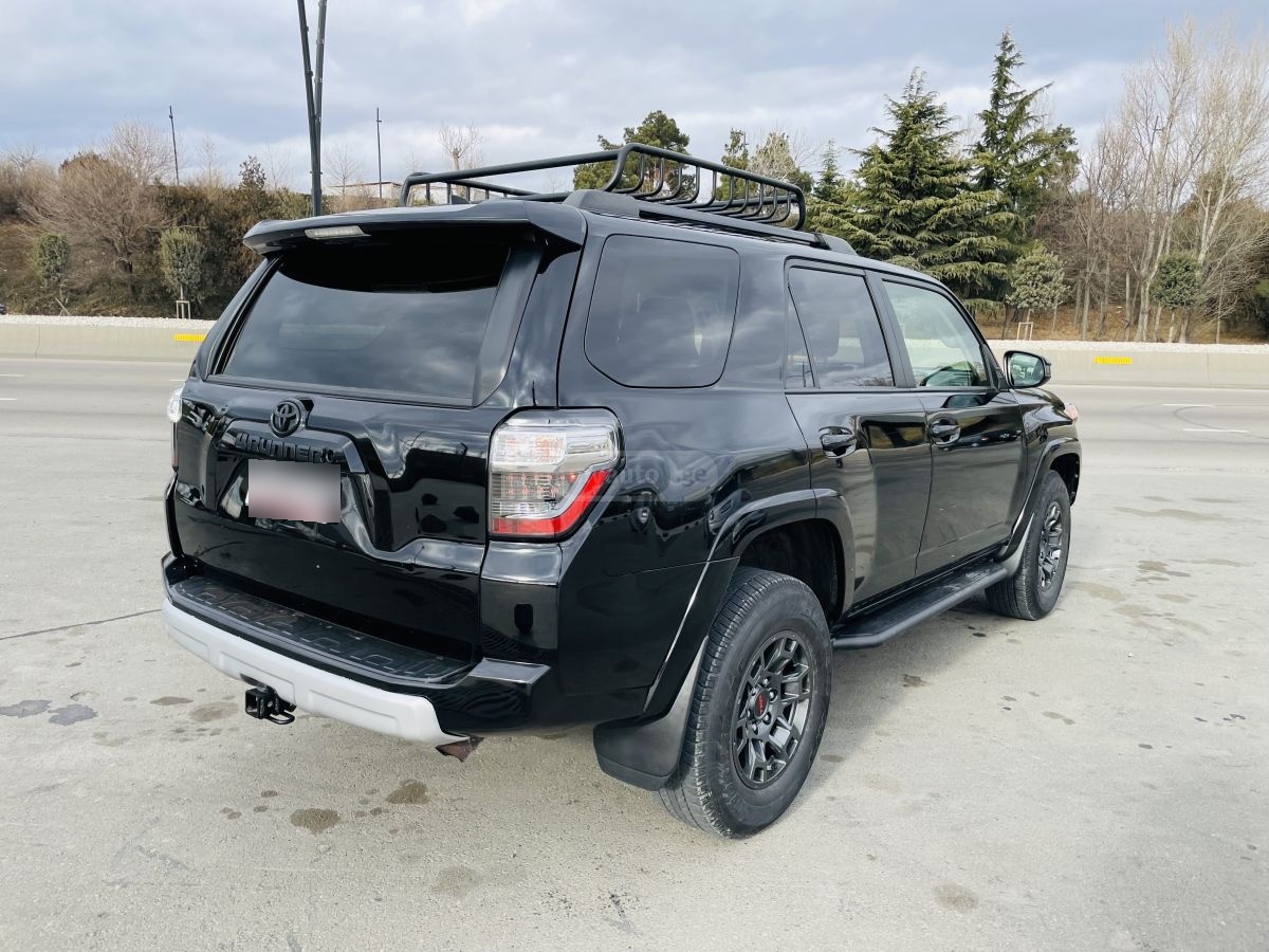 Toyota 4 Runner - фото 1