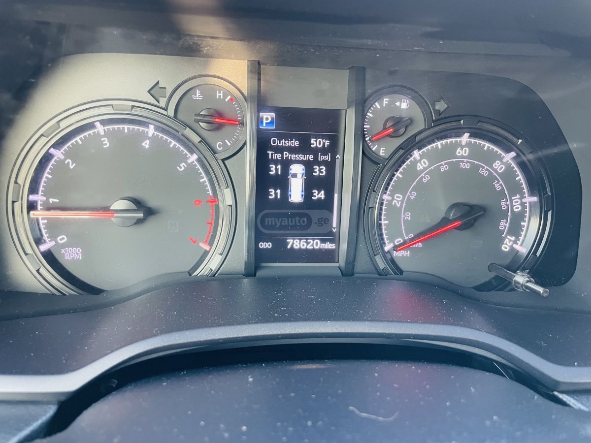 Toyota 4 Runner - фото 7