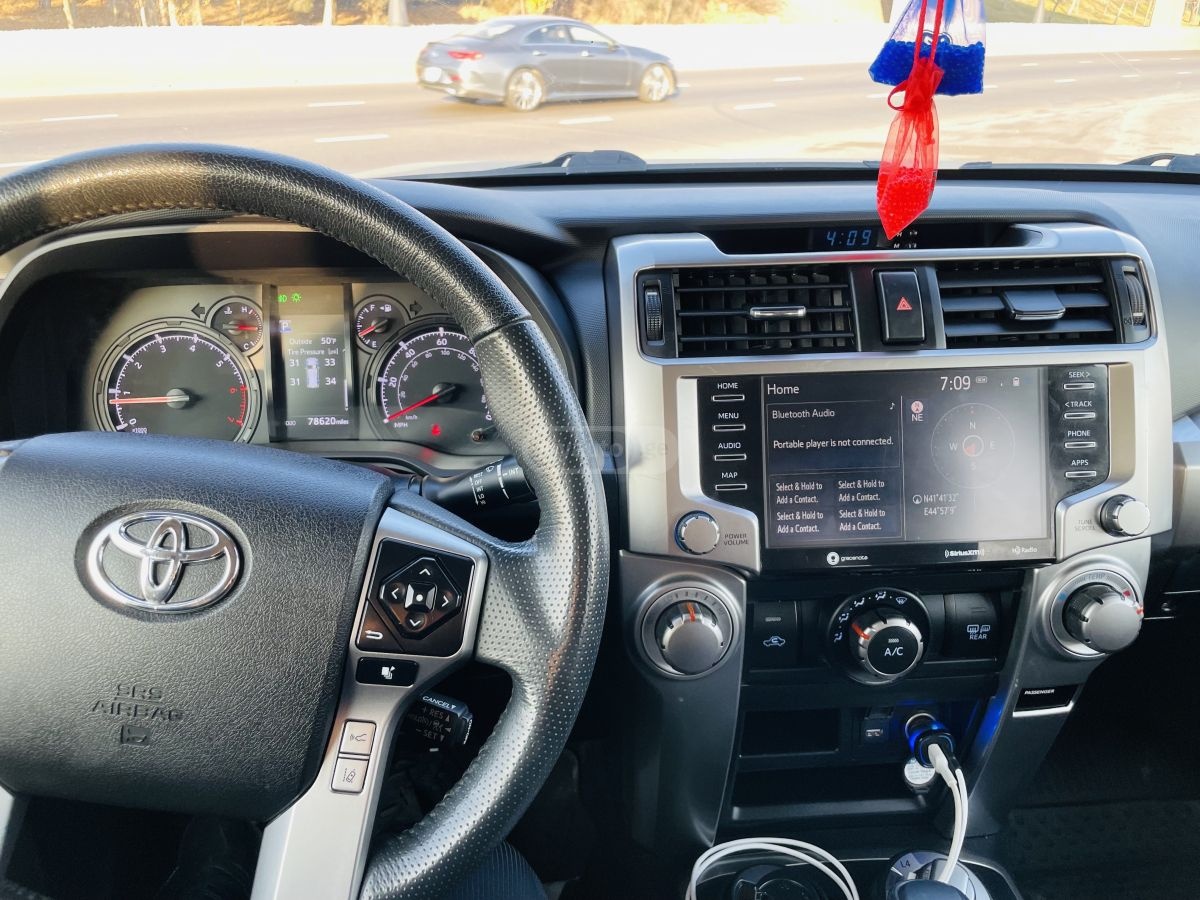 Toyota 4 Runner - фото 8