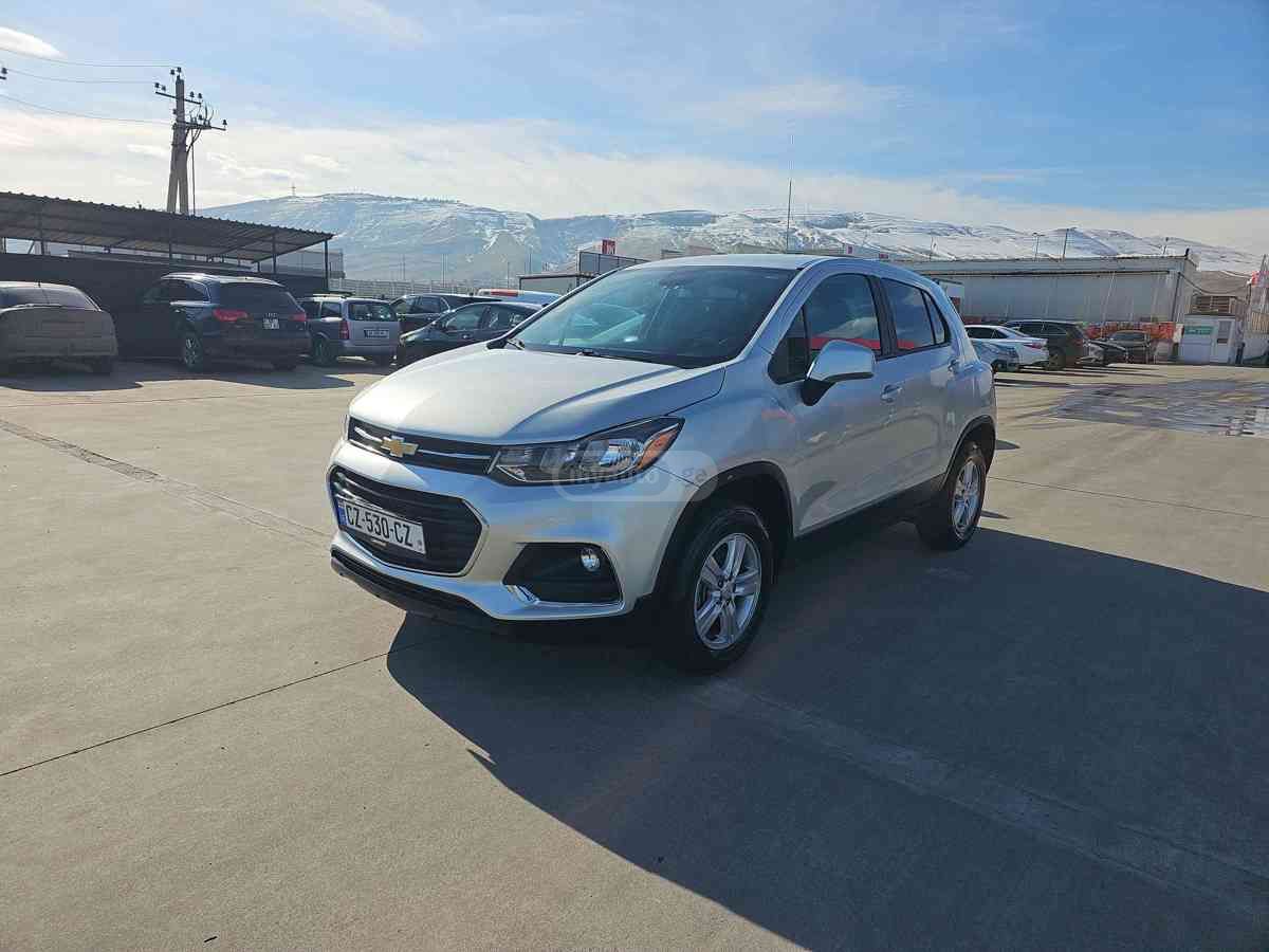 Chevrolet Trax - фото 1