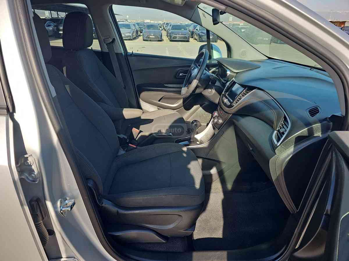 Chevrolet Trax - фото 10