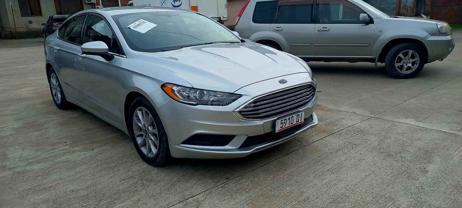 Ford Fusion - фото 1