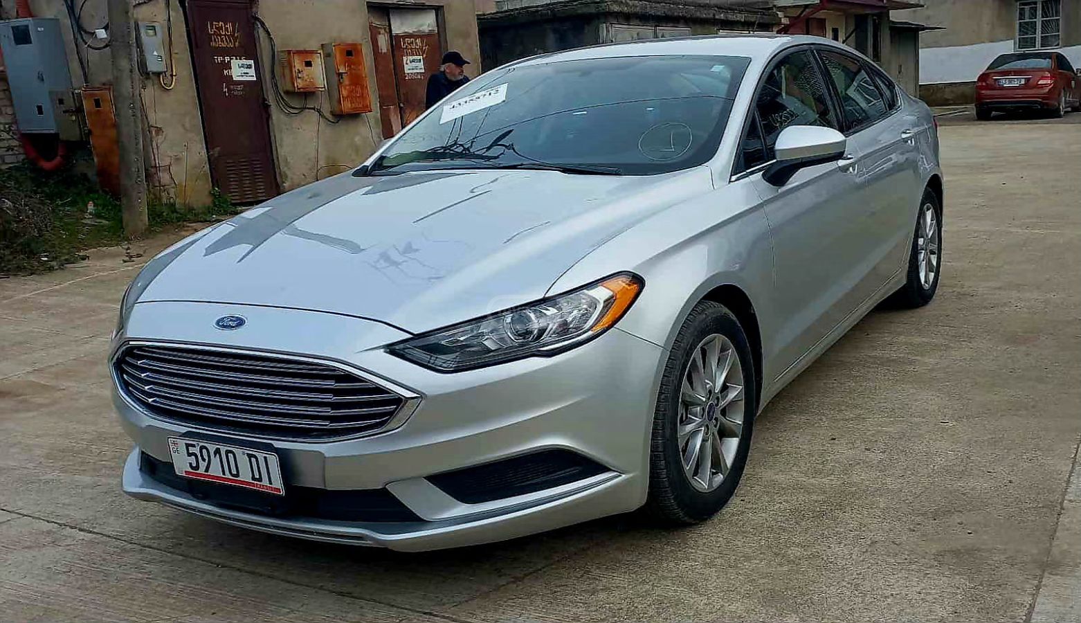 Ford Fusion - фото 2