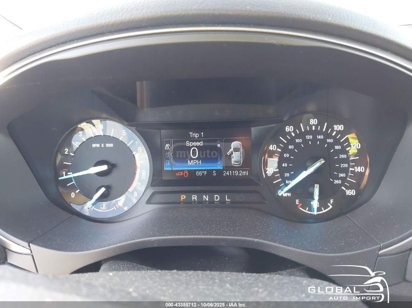 Ford Fusion - фото 9